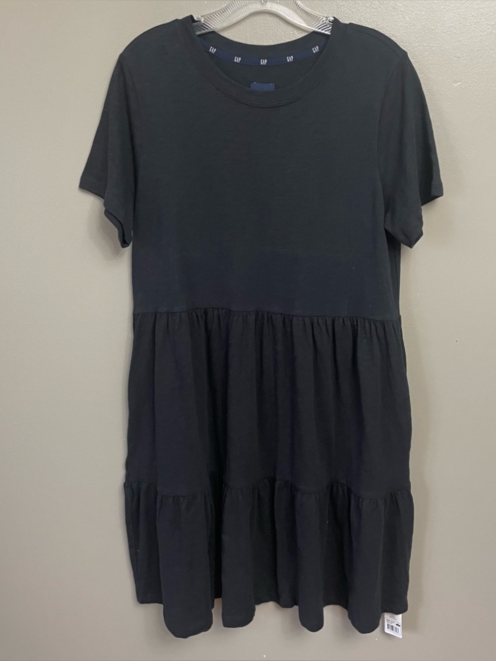 NWT Old Navy medium Tier Cotton Black Dress pockets